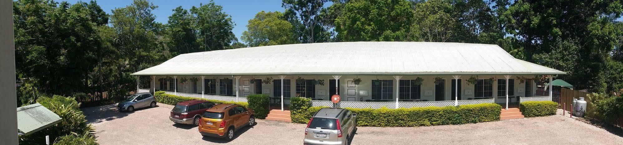 Yungaburra Park Motel Exterior foto
