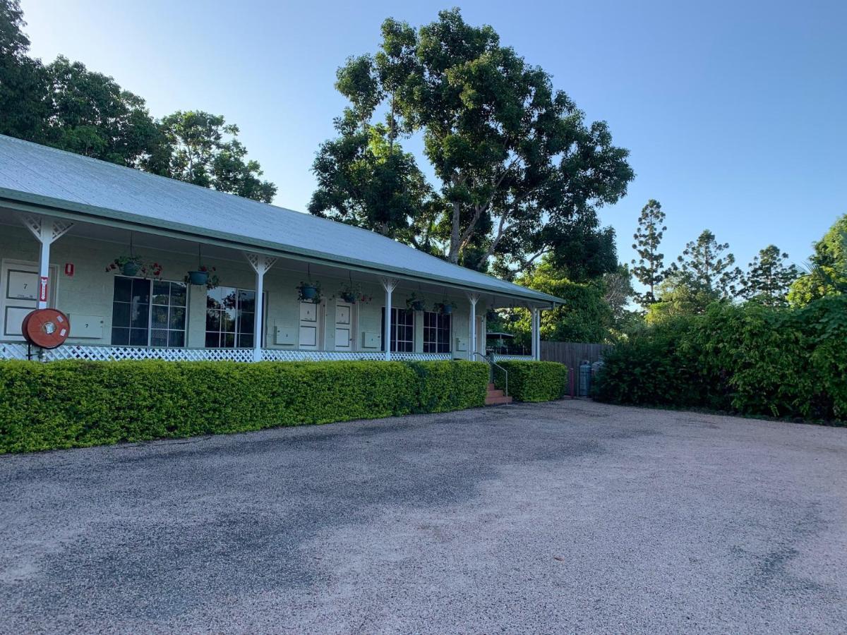Yungaburra Park Motel Exterior foto